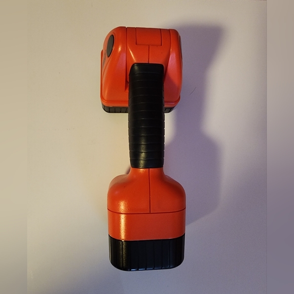 Coleman Pivoting Utility Work Light - Picture 13 of 14